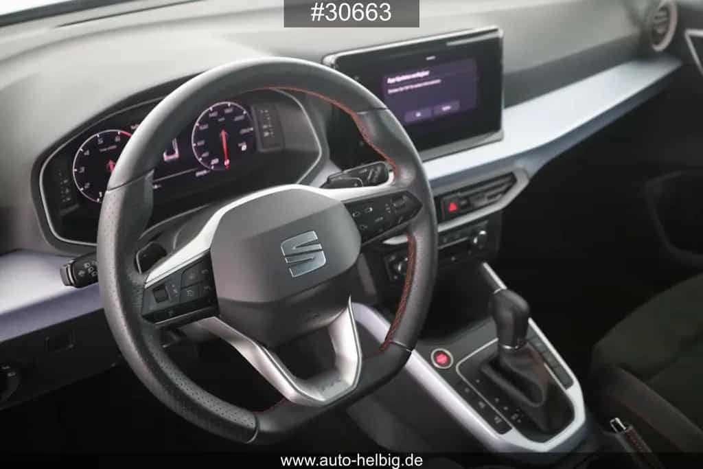 Seat Arona 1.5 TSI FR #AHK#LED#ACC#SHZ#Alcantara#Cam# 06/2025-photo-10