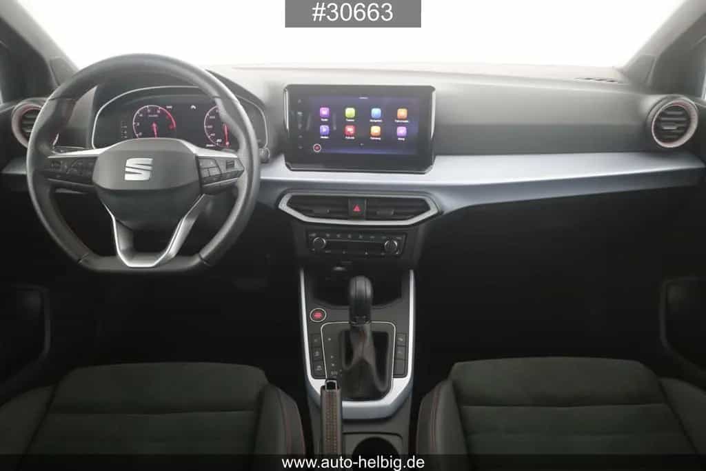 Seat Arona 1.5 TSI FR #AHK#LED#ACC#SHZ#Alcantara#Cam# 06/2025-photo-13
