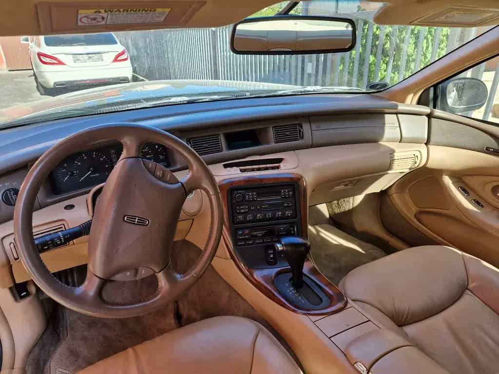 Lincoln Mark 8 07/1998-photo-11