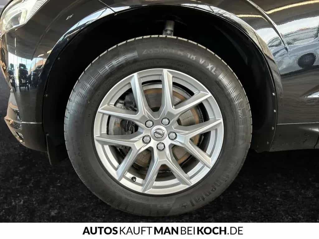 Volvo XC60 D4 AWD Momentum 360° ACC BLIS H/K Allrad 10/2018-photo-16