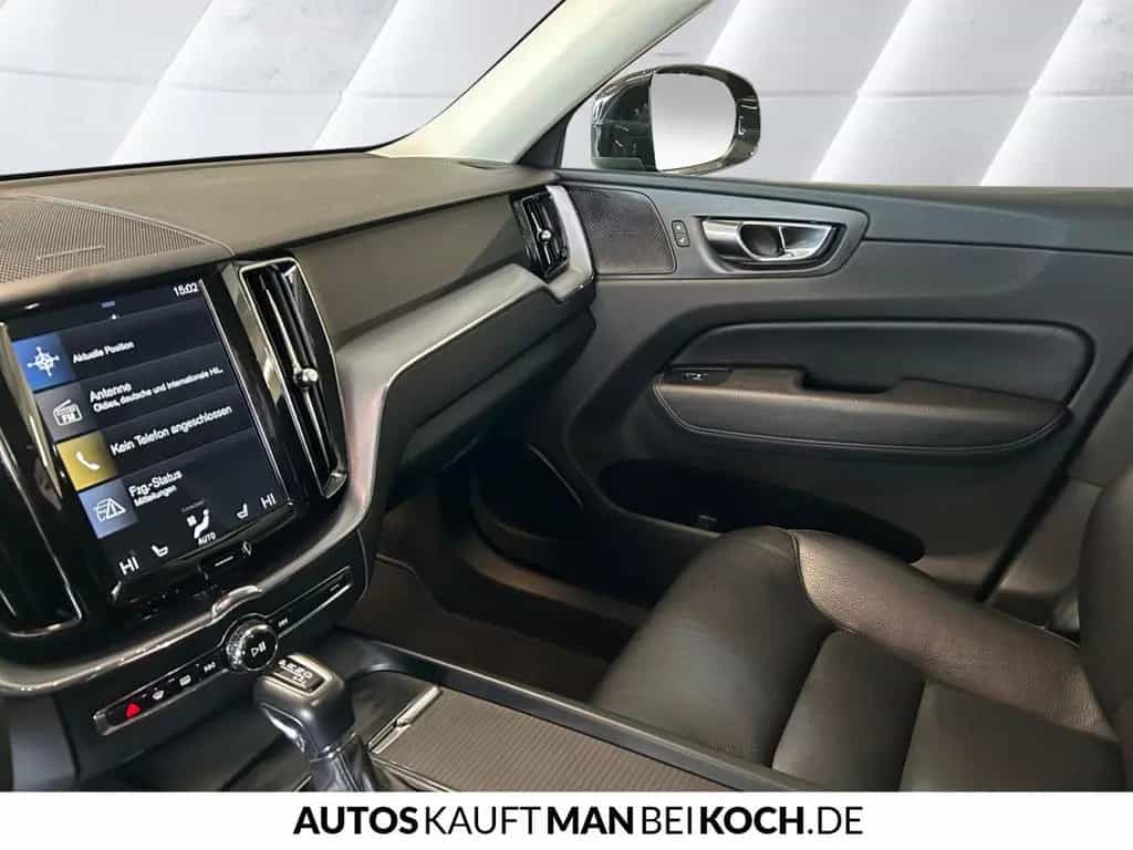 Volvo XC60 D4 AWD Momentum 360° ACC BLIS H/K Allrad 10/2018-photo-19