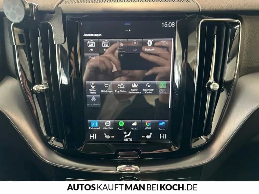 Volvo XC60 D4 AWD Momentum 360° ACC BLIS H/K Allrad 10/2018-photo-24