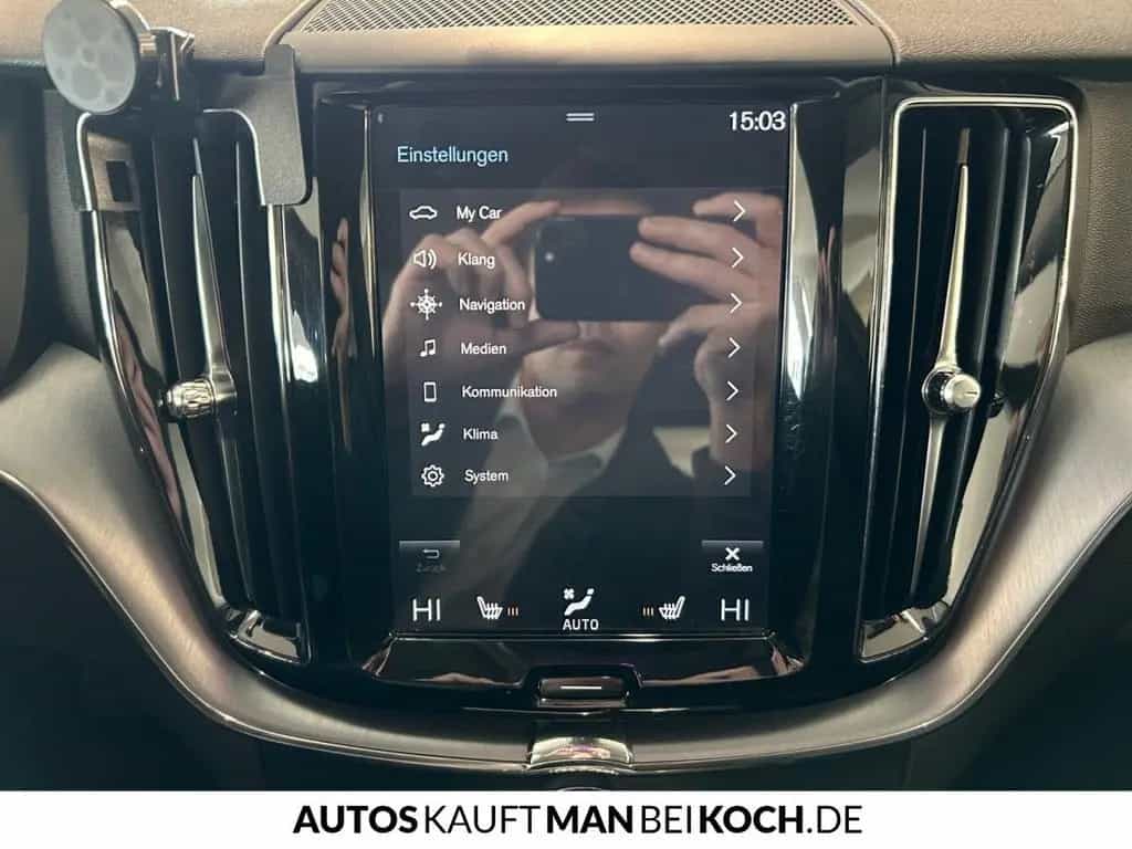 Volvo XC60 D4 AWD Momentum 360° ACC BLIS H/K Allrad 10/2018-photo-27