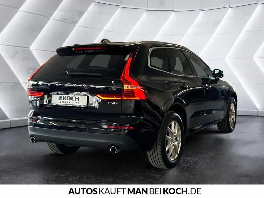 Volvo XC60 D4 AWD Momentum 360° ACC BLIS H/K Allrad 10/2018-photo-4