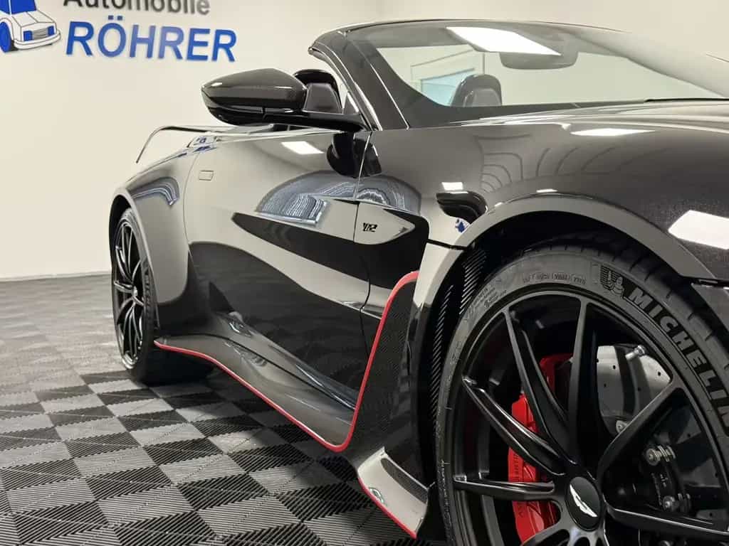 Aston Martin V12 Vantage Roadster / Lightweight Package / PPF 06/2023-photo-14