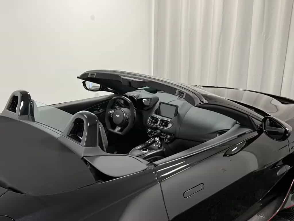Aston Martin V12 Vantage Roadster / Lightweight Package / PPF 06/2023-photo-17