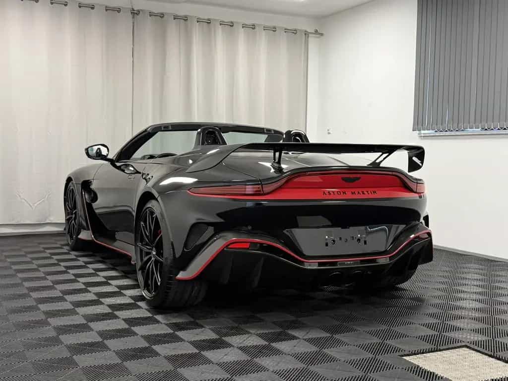 Aston Martin V12 Vantage Roadster / Lightweight Package / PPF 06/2023-photo-36