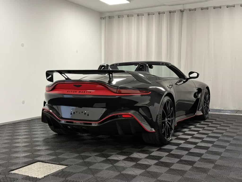 Aston Martin V12 Vantage Roadster / Lightweight Package / PPF 06/2023-photo-37
