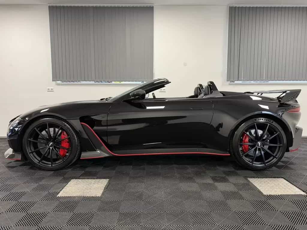 Aston Martin V12 Vantage Roadster / Lightweight Package / PPF 06/2023-photo-5