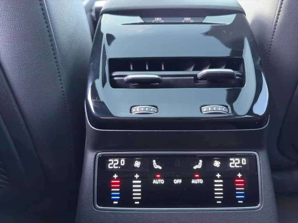 Audi A6 Avant TDI quattro 220 kW S tronic null-photo-16
