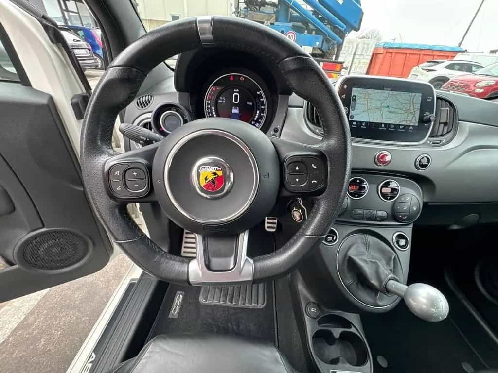 Abarth 595 C 1.4 Turbo T-Jet 165 CV Turismo CABR 02/2021-photo-10