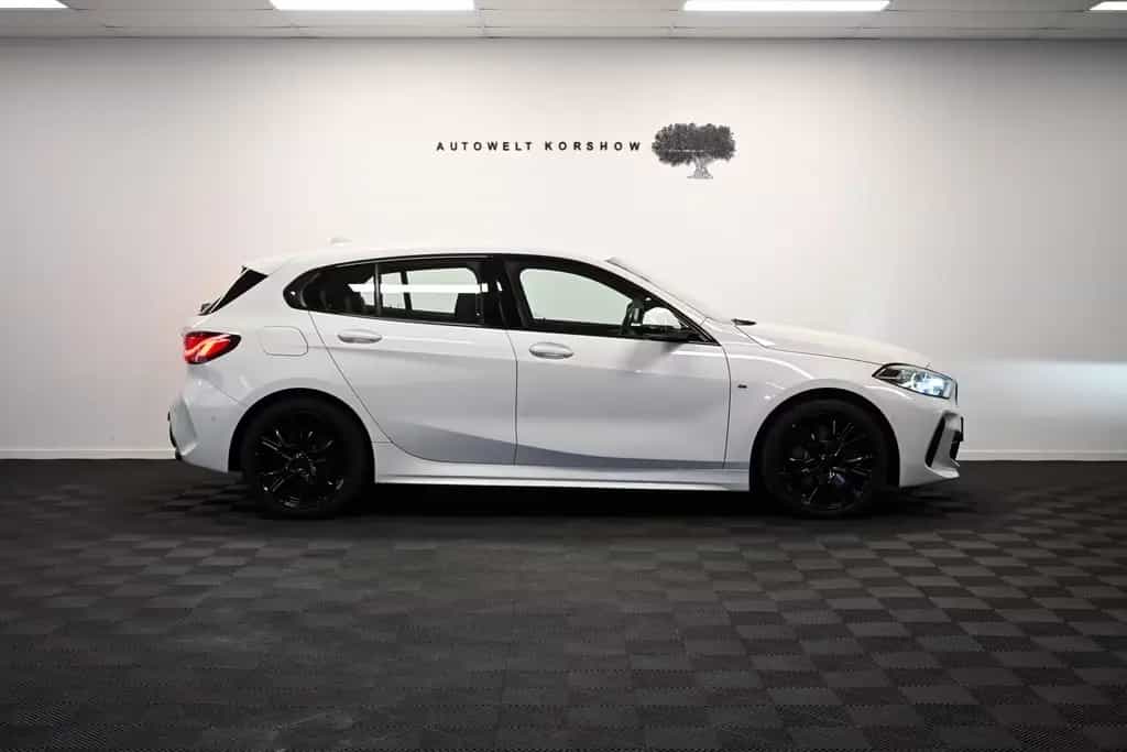 BMW 120 d xDrive M Sport *KAMERA*HEAD-UP*AHK*LED 07/2019-photo-4