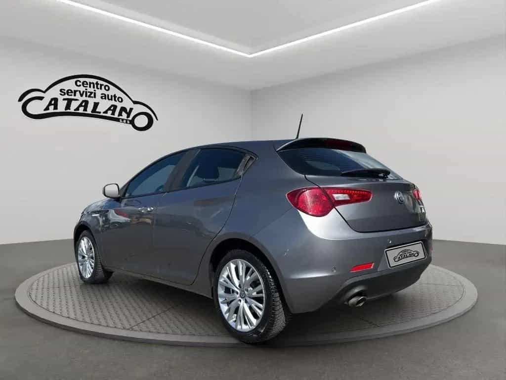 Alfa Romeo Giulietta ROMEO - Giulietta - 1.6 JTDm 120 CV Super 02/2018-photo-2