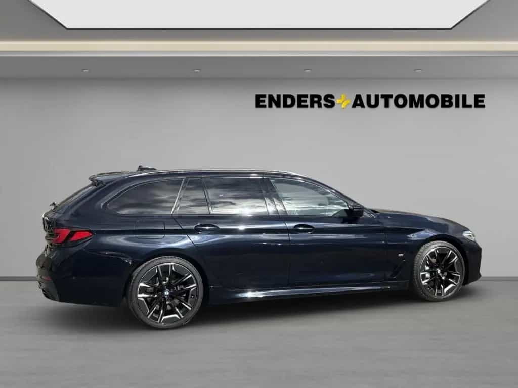 BMW 5 Series 540 d xDrive Touring M Sport Laserlicht+HUD+Navi 07/2022-photo-4