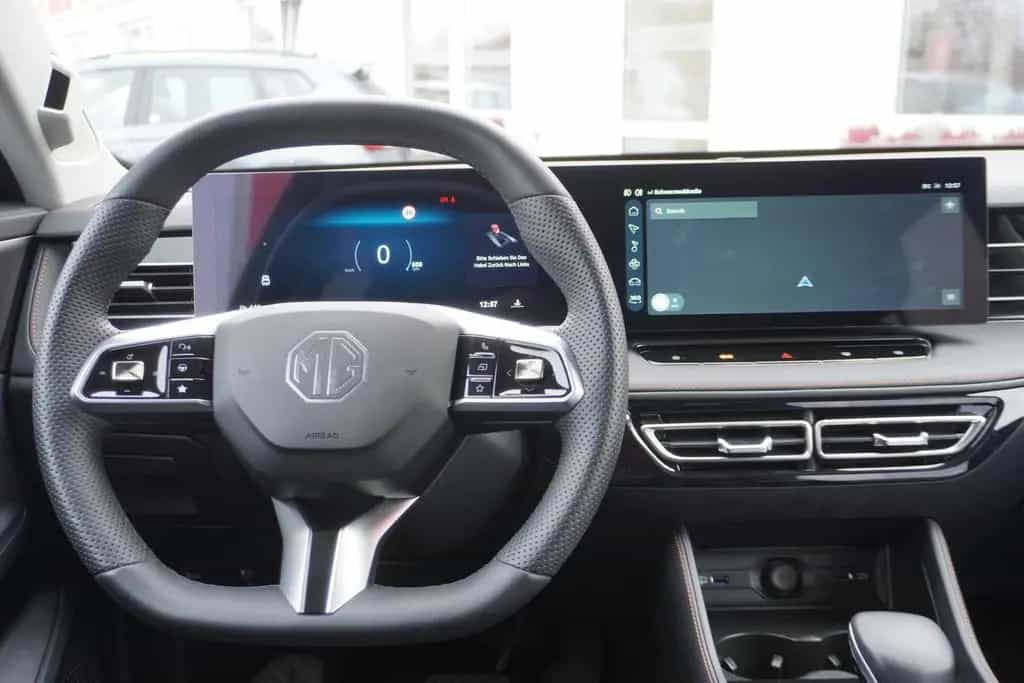 MG HS 1.5 T-GDI Luxury Aut. LED ACC 360° Totwinkel 05/2025-photo-13