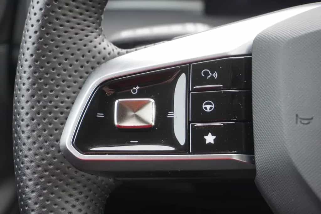 MG HS 1.5 T-GDI Luxury Aut. LED ACC 360° Totwinkel 05/2025-photo-15