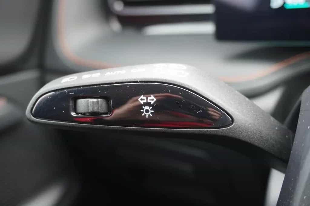 MG HS 1.5 T-GDI Luxury Aut. LED ACC 360° Totwinkel 05/2025-photo-17