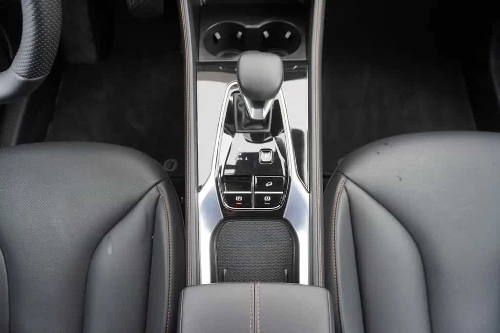 MG HS 1.5 T-GDI Luxury Aut. LED ACC 360° Totwinkel 05/2025-photo-22
