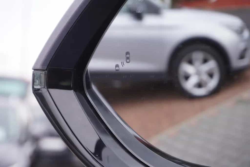 MG HS 1.5 T-GDI Luxury Aut. LED ACC 360° Totwinkel 05/2025-photo-25