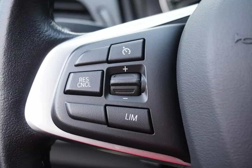 BMW 218 i Advantage LED Navi Kamera Sitzheizung 03/2022-photo-11