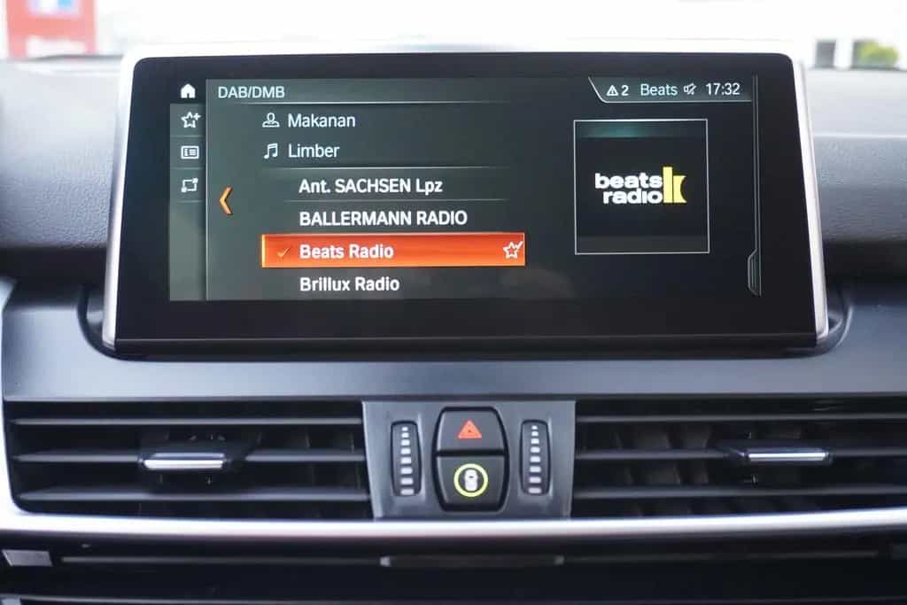 BMW 218 i Advantage LED Navi Kamera Sitzheizung 03/2022-photo-18