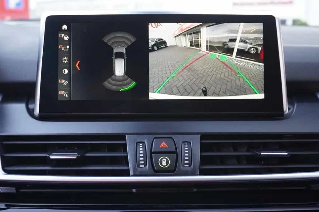 BMW 218 i Advantage LED Navi Kamera Sitzheizung 03/2022-photo-20