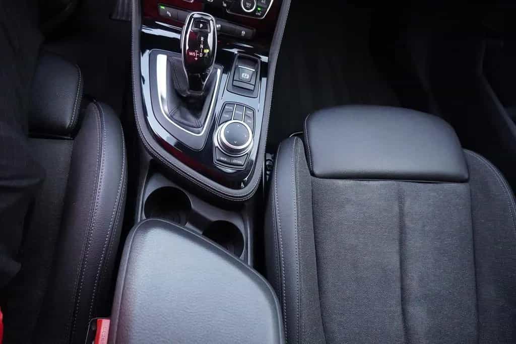 BMW 218 i Advantage LED Navi Kamera Sitzheizung 03/2022-photo-24