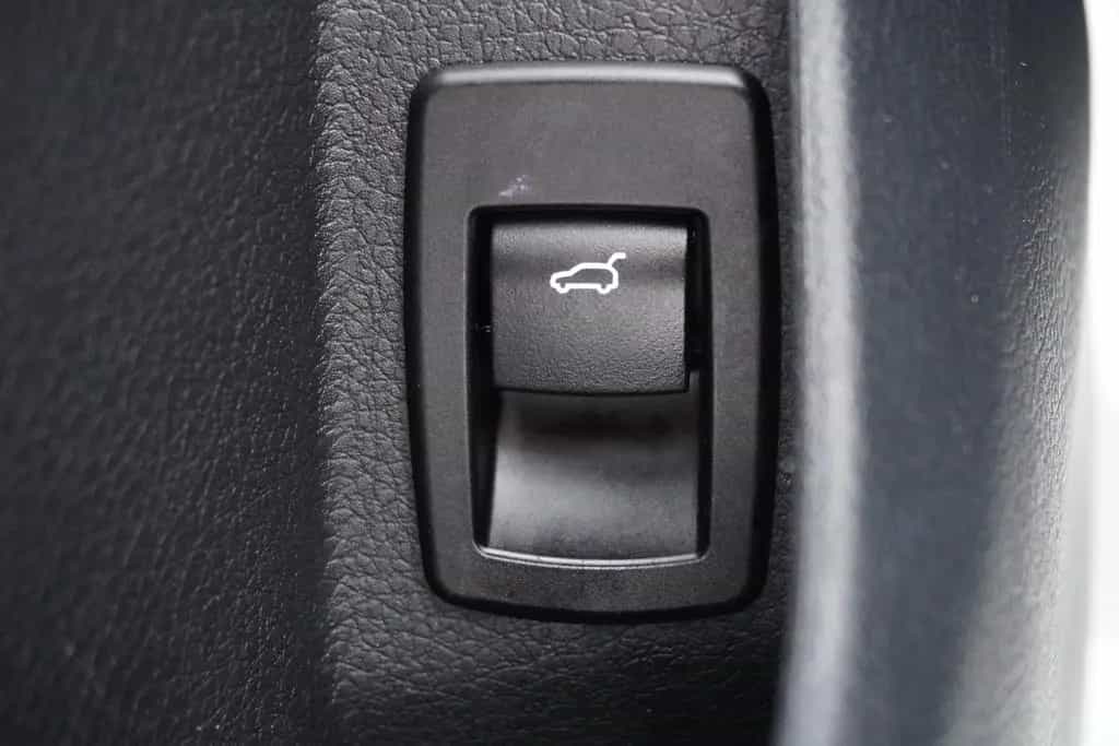 BMW 218 i Advantage LED Navi Kamera Sitzheizung 03/2022-photo-30
