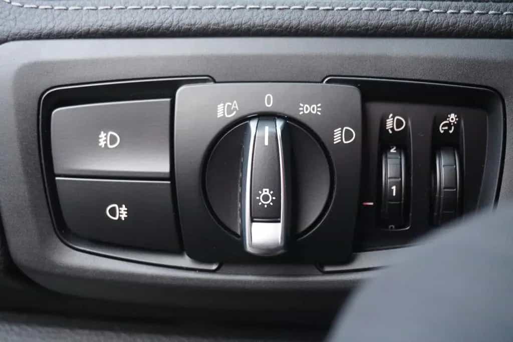 BMW 218 i Advantage LED Navi Kamera Sitzheizung 03/2022-photo-31