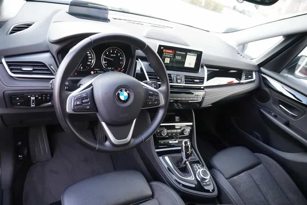 BMW 218 i Advantage LED Navi Kamera Sitzheizung 03/2022-photo-8
