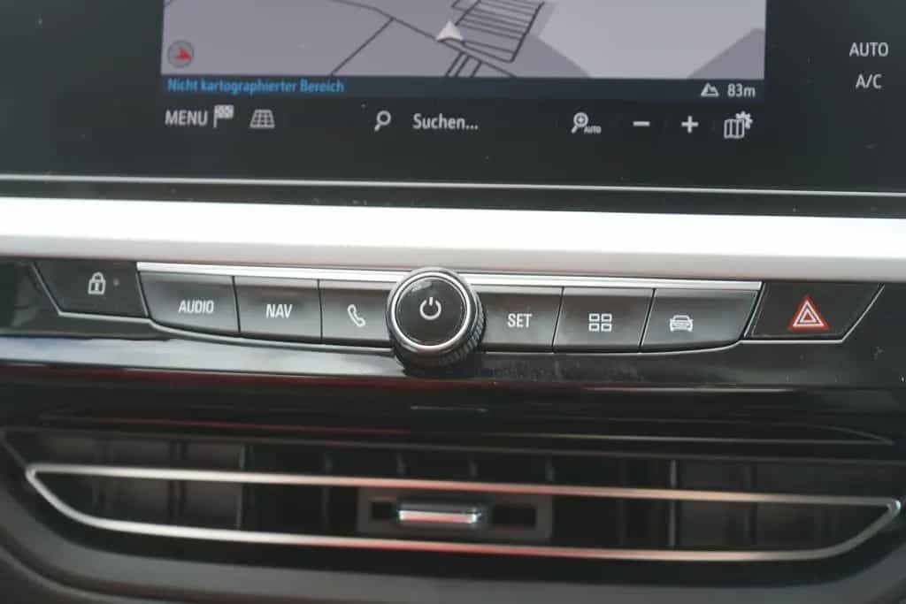 Opel Grandland 1.2 GS Line Virtual Cockpit LED Kamera 01/2023-photo-12