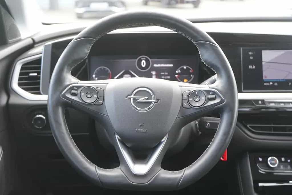 Opel Grandland 1.2 GS Line Virtual Cockpit LED Kamera 01/2023-photo-17