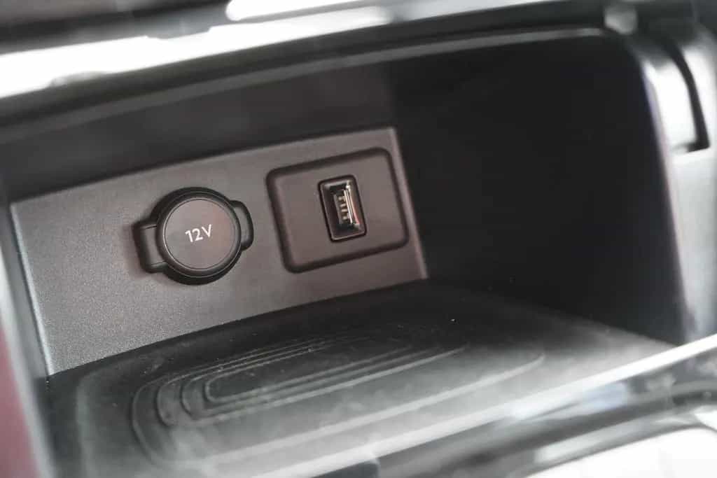 Opel Grandland 1.2 GS Line Virtual Cockpit LED Kamera 01/2023-photo-23