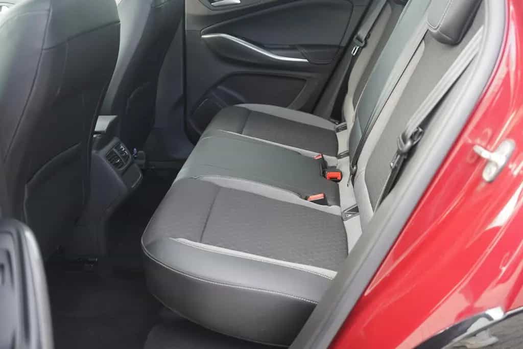 Opel Grandland 1.2 GS Line Virtual Cockpit LED Kamera 01/2023-photo-24