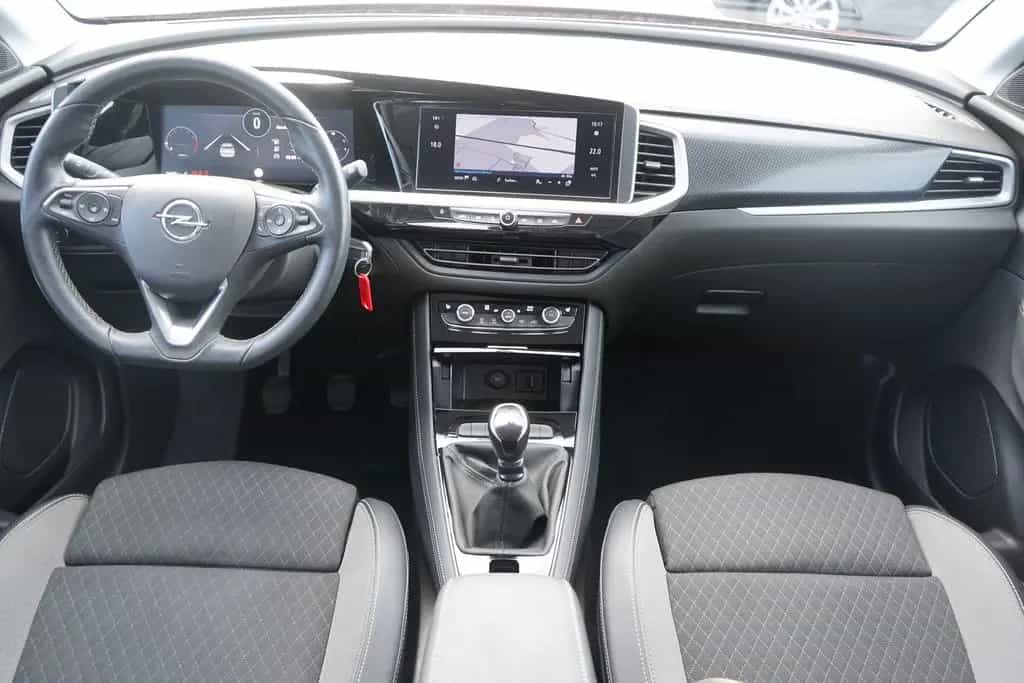 Opel Grandland 1.2 GS Line Virtual Cockpit LED Kamera 01/2023-photo-8