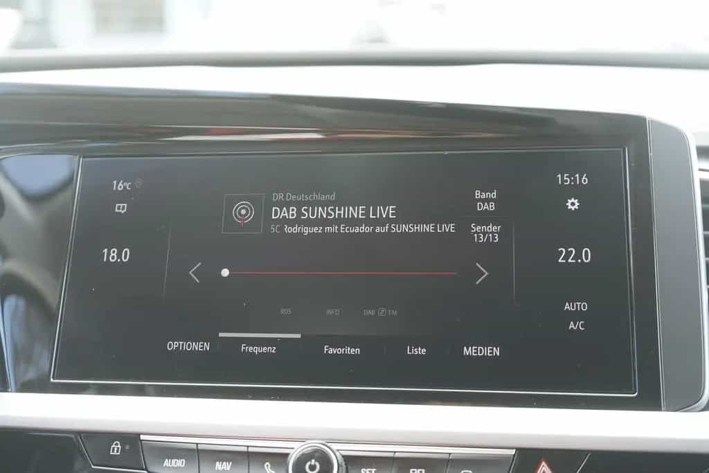 Opel Grandland 1.2 GS Line Virtual Cockpit LED Kamera 01/2023-photo-9