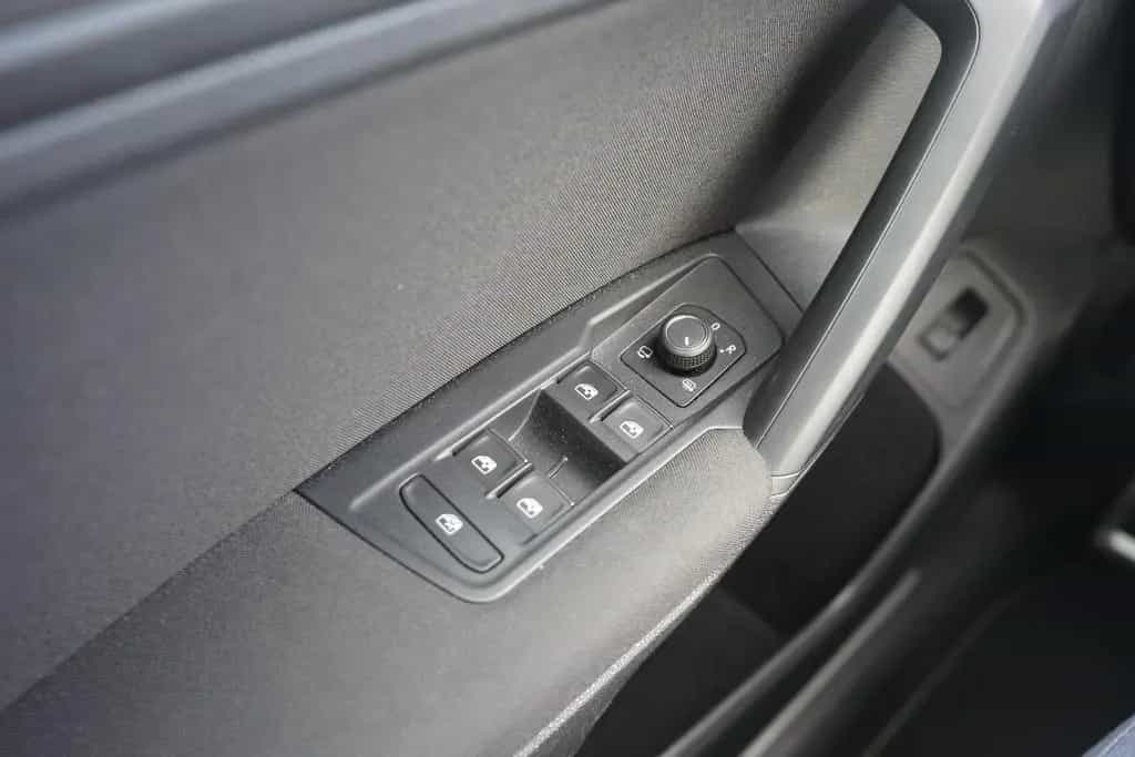 Volkswagen Tiguan 1.5 TSI DSG Join LED Navi ACC Sitzheizung 12/2018-photo-25