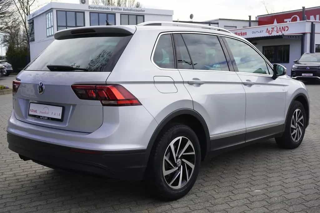 Volkswagen Tiguan 1.5 TSI DSG Join LED Navi ACC Sitzheizung 12/2018-photo-4