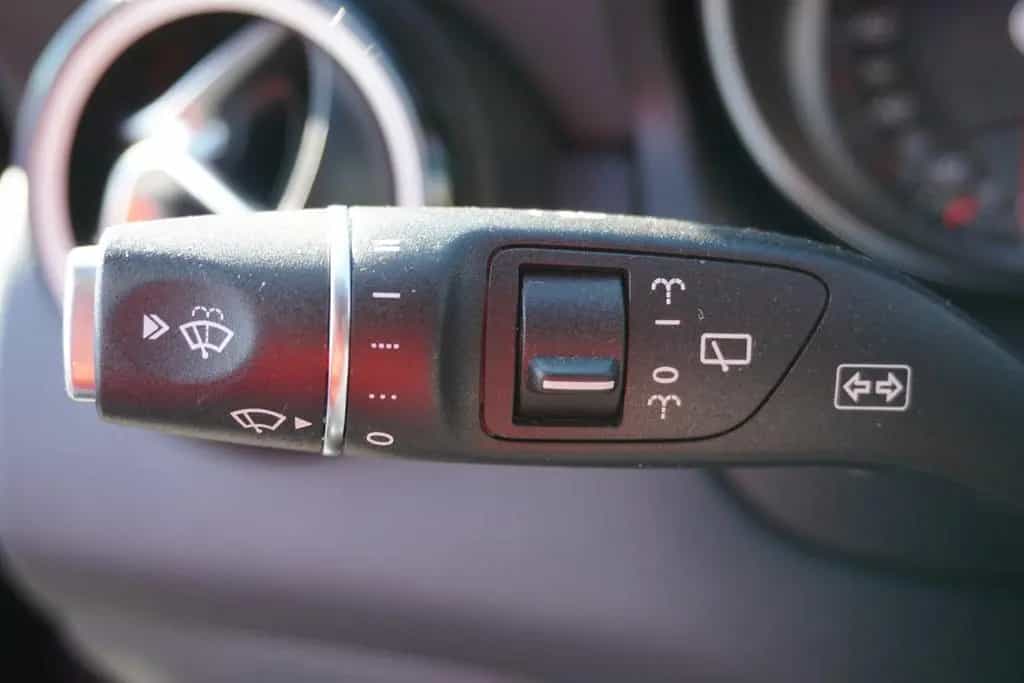 Mercedes-Benz CLA 200 Shooting Brake AMG LED NAVI el.HKL TOTWI 07/2018-photo-17
