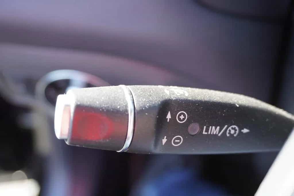 Mercedes-Benz CLA 200 Shooting Brake AMG LED NAVI el.HKL TOTWI 07/2018-photo-18