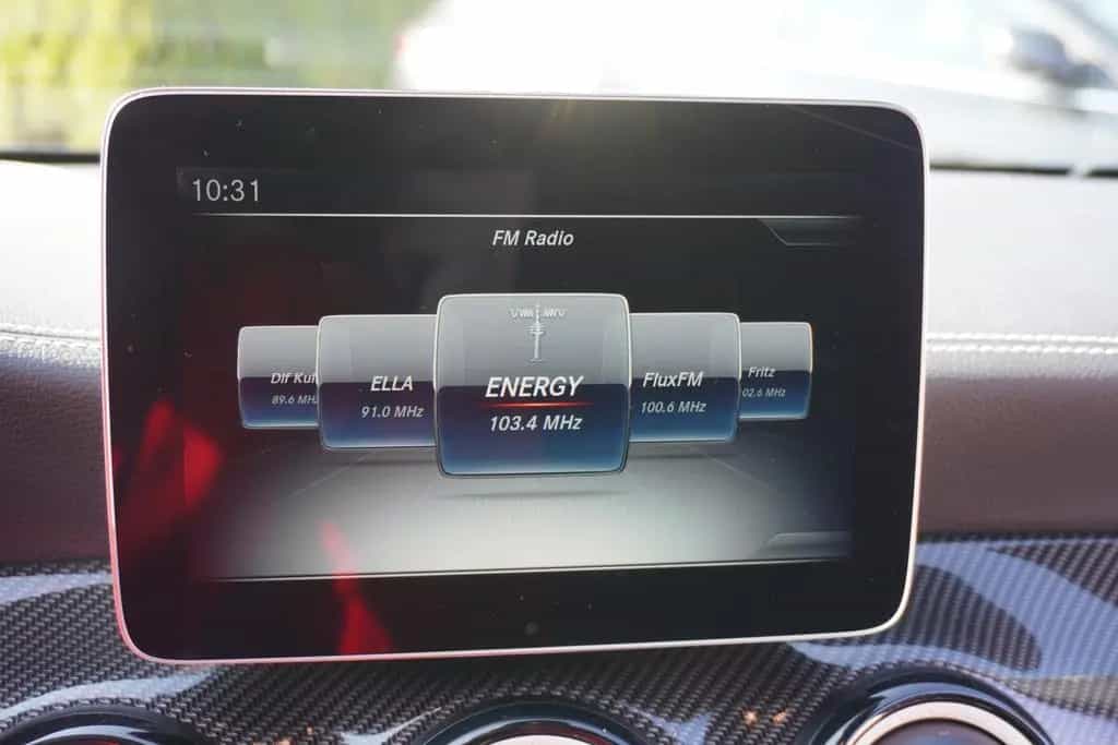 Mercedes-Benz CLA 200 Shooting Brake AMG LED NAVI el.HKL TOTWI 07/2018-photo-22
