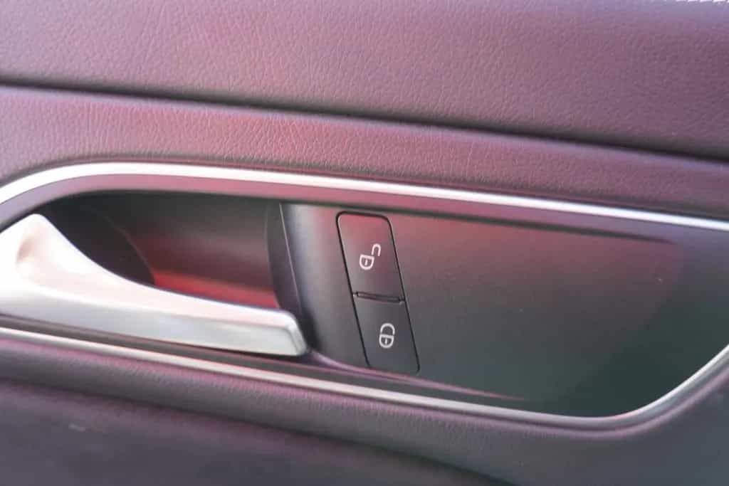 Mercedes-Benz CLA 200 Shooting Brake AMG LED NAVI el.HKL TOTWI 07/2018-photo-7