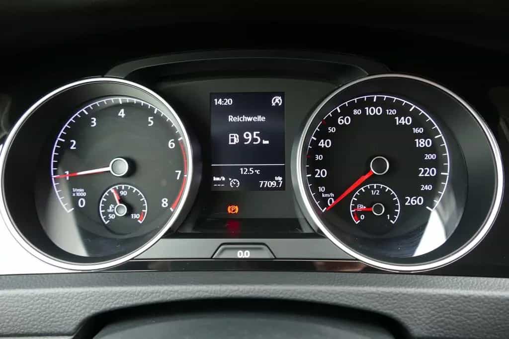 Volkswagen Golf VII 1.0 TSI IQ Drive ACC Totwinkel PDC 04/2019-photo-12
