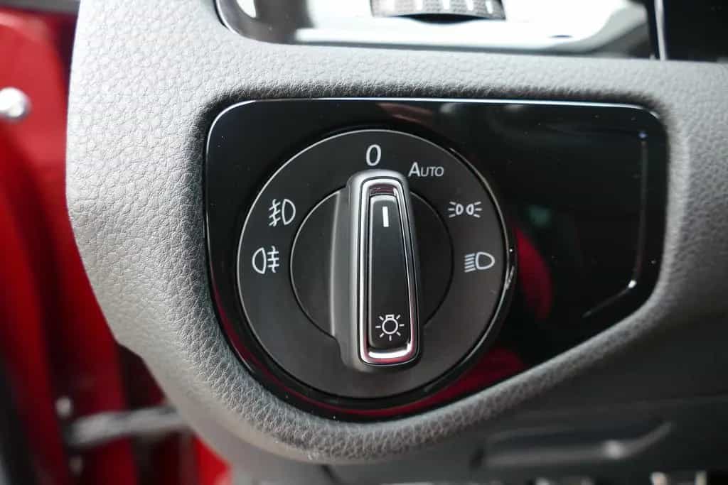 Volkswagen Golf VII 1.0 TSI IQ Drive ACC Totwinkel PDC 04/2019-photo-17