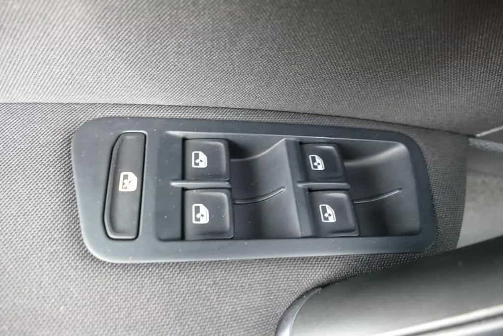 Volkswagen Golf VII 1.0 TSI IQ Drive ACC Totwinkel PDC 04/2019-photo-18