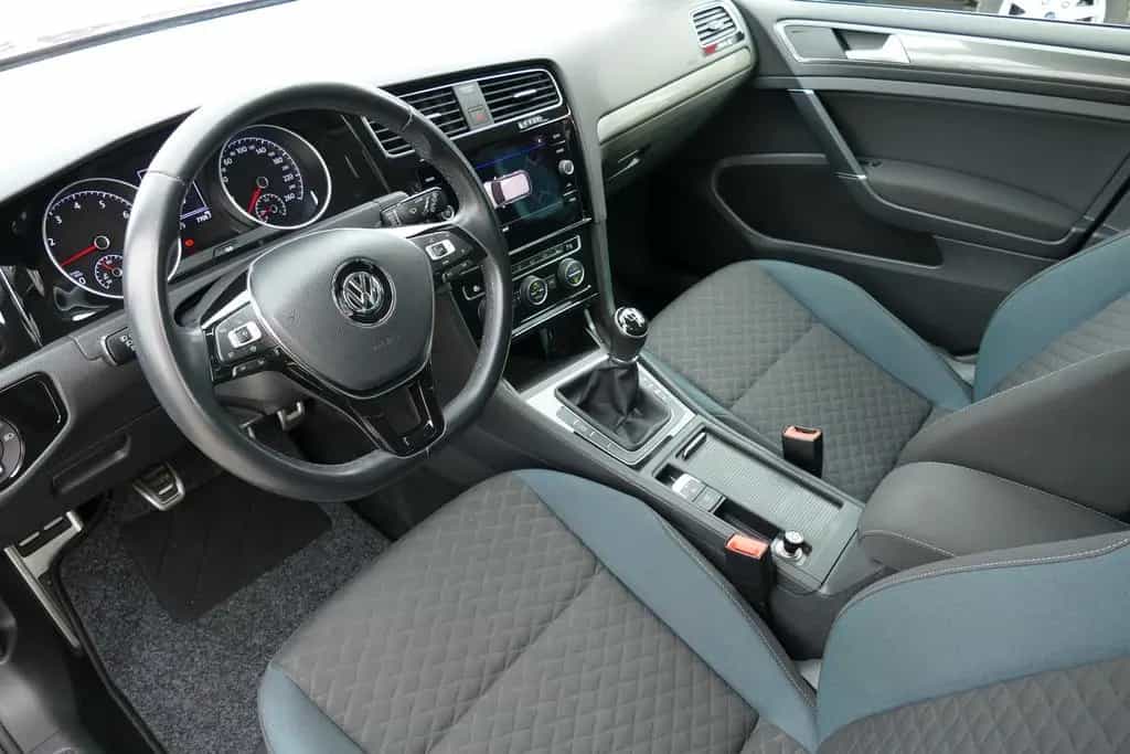 Volkswagen Golf VII 1.0 TSI IQ Drive ACC Totwinkel PDC 04/2019-photo-7