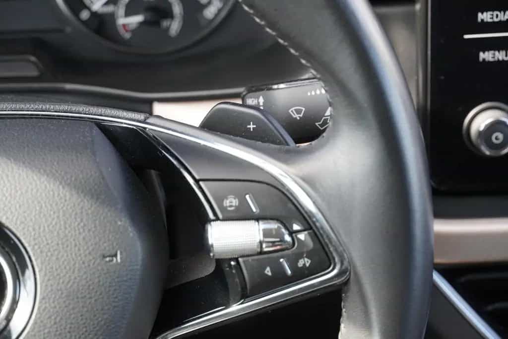 Skoda Kamiq 1.5 TSI DSG LED AAC SHZ 18Z 04/2021-photo-23