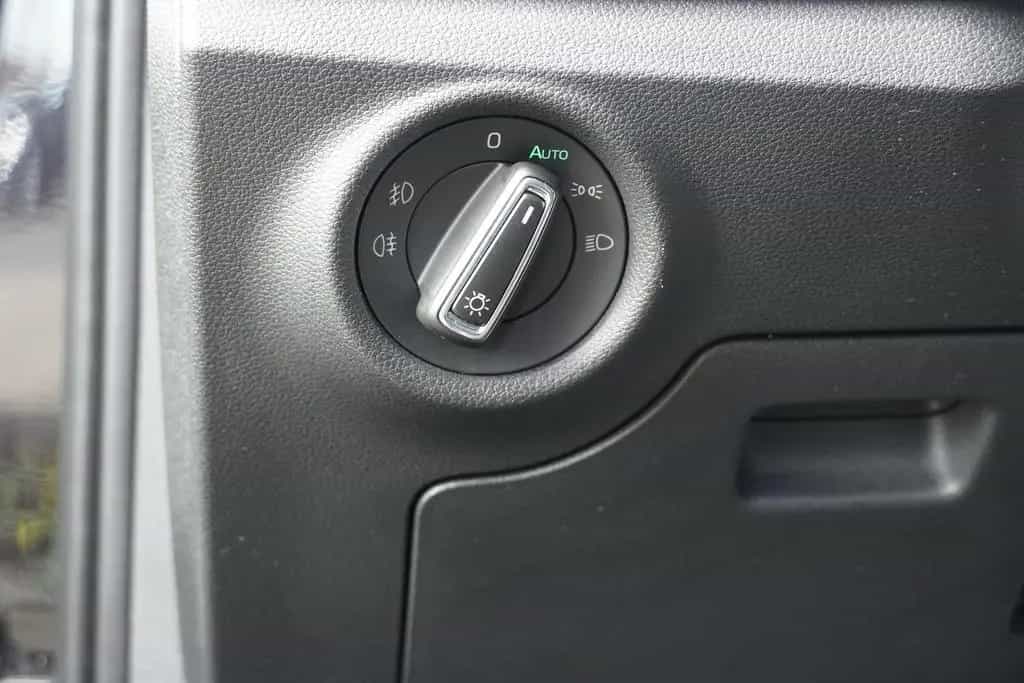 Skoda Kamiq 1.5 TSI DSG LED AAC SHZ 18Z 04/2021-photo-28