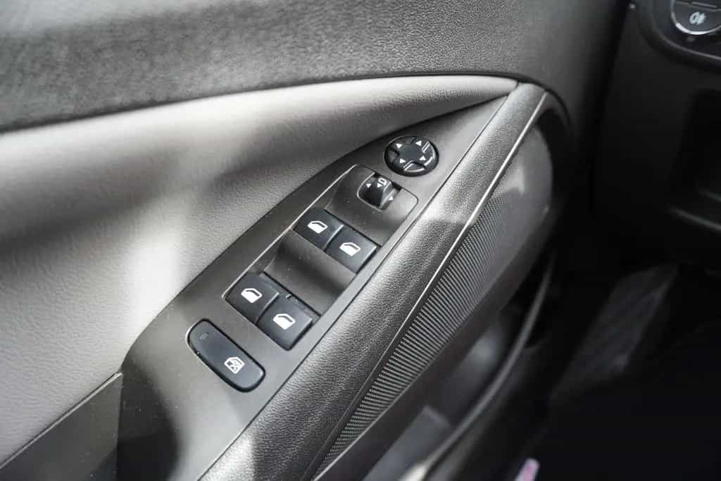 Opel Crossland 1.2 Innovation LED Kamera Tempomat PDC 02/2020-photo-16