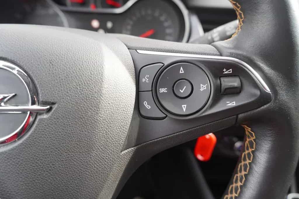 Opel Crossland 1.2 Innovation LED Kamera Tempomat PDC 02/2020-photo-18